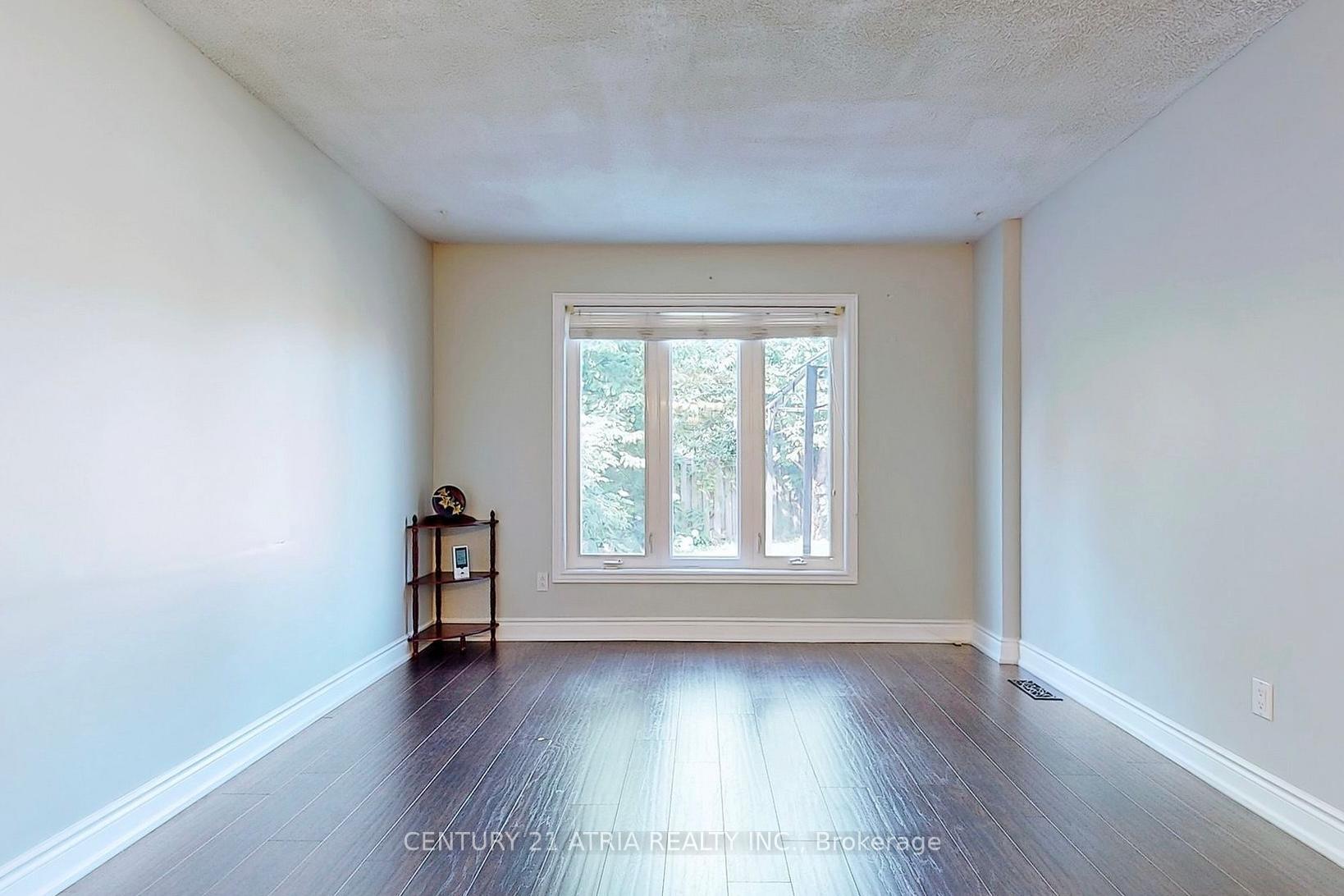 Photo 4 of Unit Upper, 92 Jaffray Road, Markham, Milliken Mills East — HOMEH