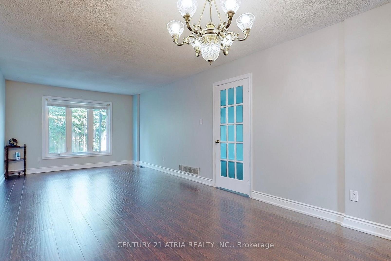 Photo 5 of Unit Upper, 92 Jaffray Road, Markham, Milliken Mills East — HOMEH