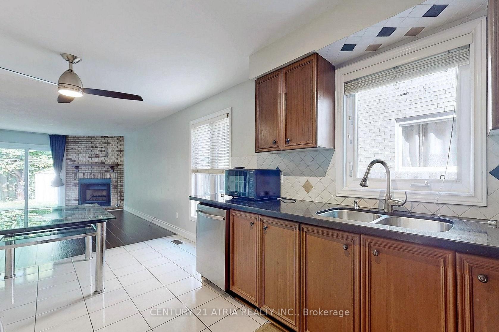 Photo 9 of Unit Upper, 92 Jaffray Road, Markham, Milliken Mills East — HOMEH