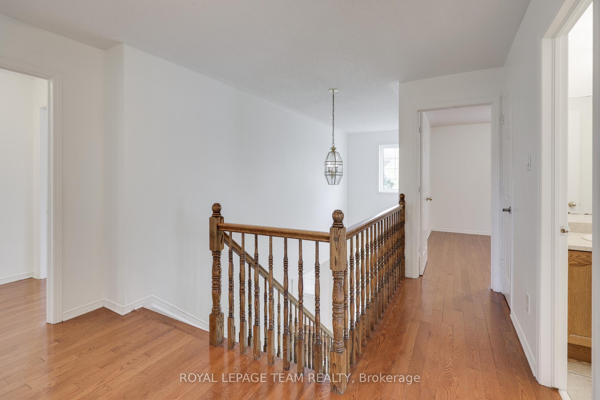 Photo 27 of 35 Norgold Crescent, Ottawa, Kanata - Kanata Lakes/Heritage Hills — HOMEH
