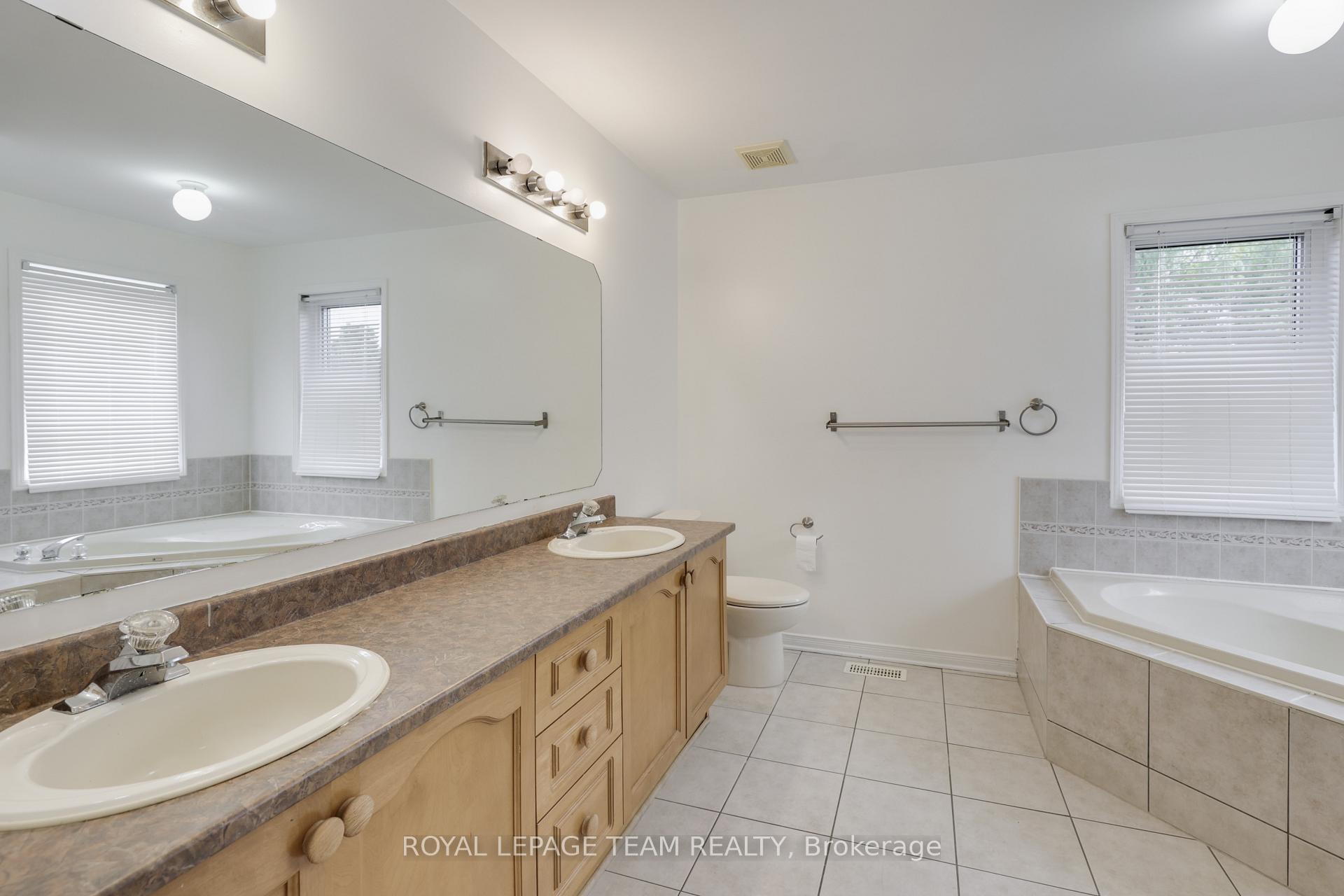 Photo 32 of 35 Norgold Crescent, Ottawa, Kanata - Kanata Lakes/Heritage Hills — HOMEH
