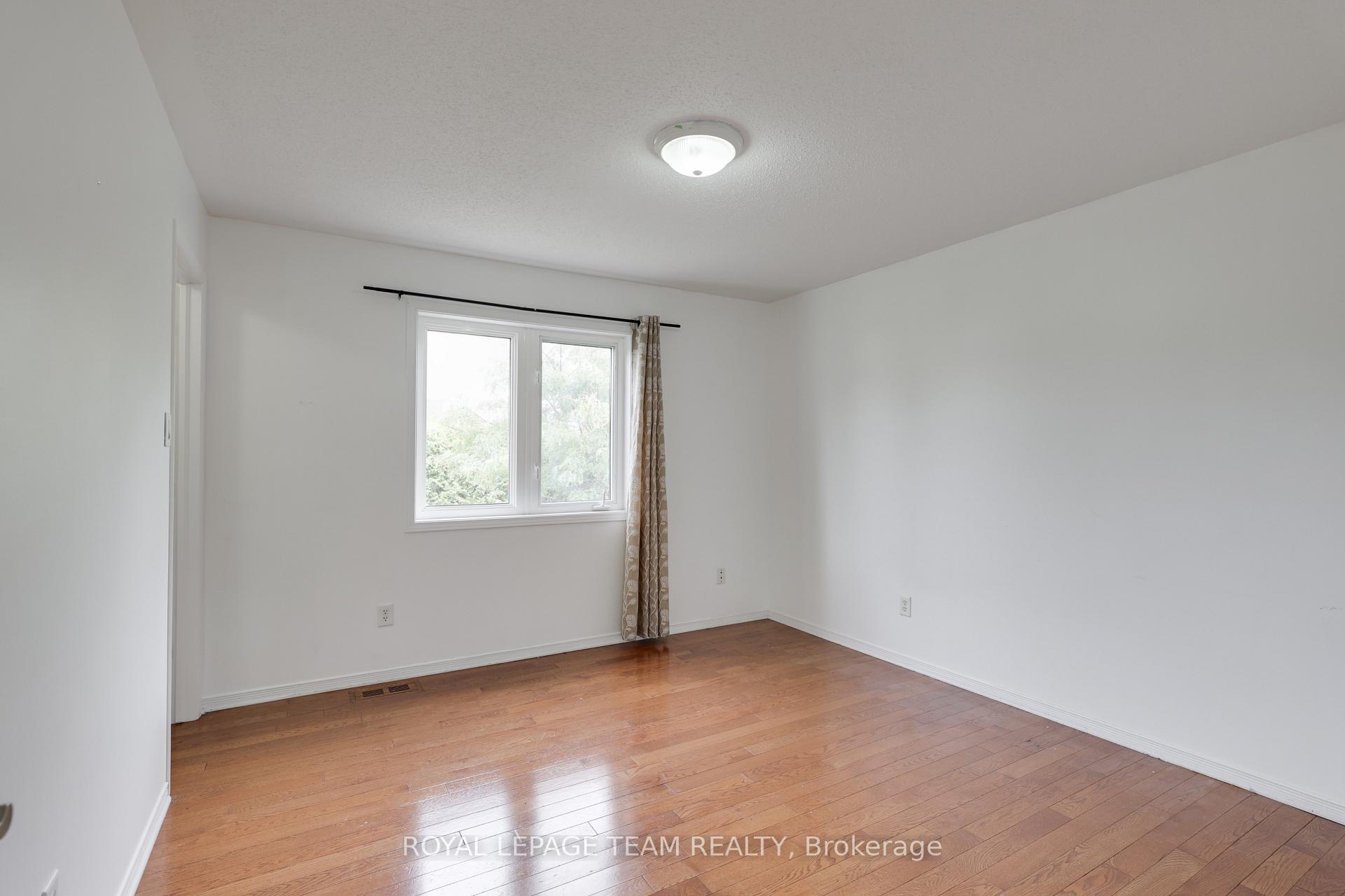 Photo 35 of 35 Norgold Crescent, Ottawa, Kanata - Kanata Lakes/Heritage Hills — HOMEH