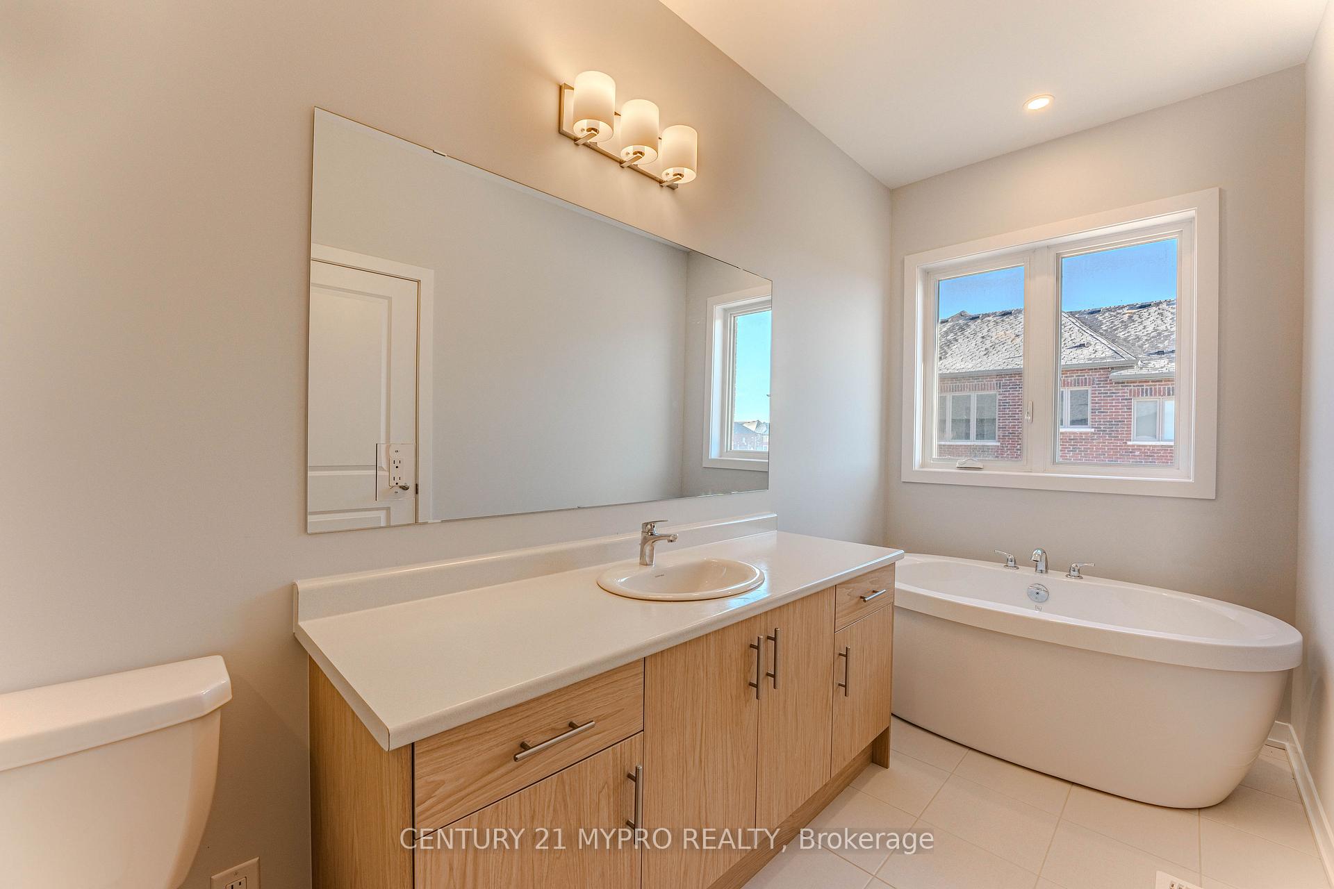 Photo 19 of 49 Freeman Williams Street, Markham, Angus Glen — HOMEH