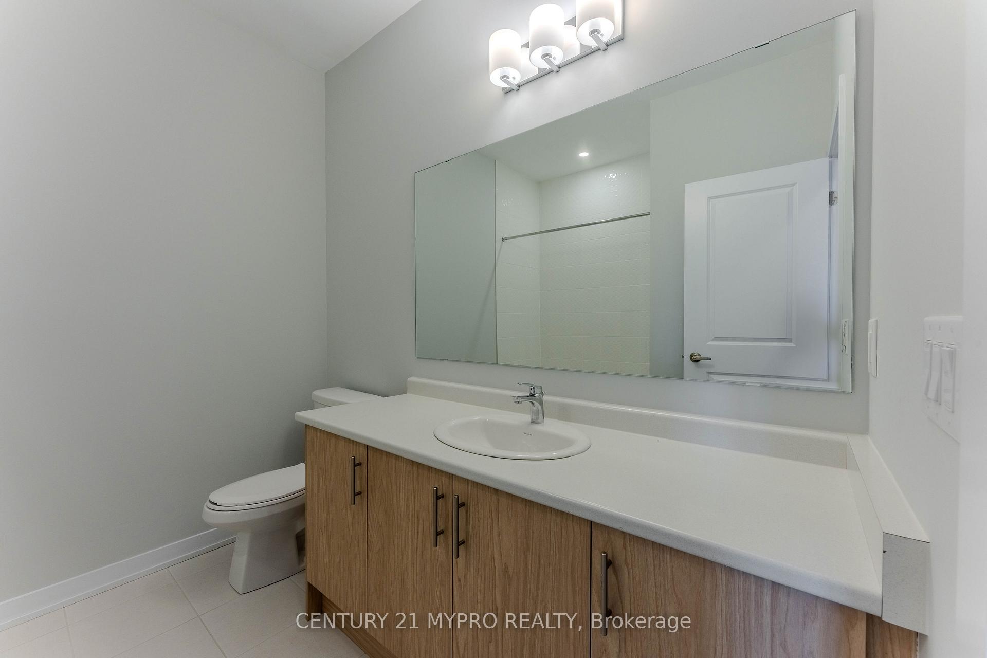 Photo 23 of 49 Freeman Williams Street, Markham, Angus Glen — HOMEH