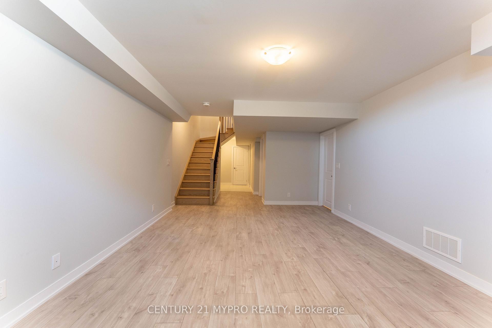 Photo 35 of 49 Freeman Williams Street, Markham, Angus Glen — HOMEH