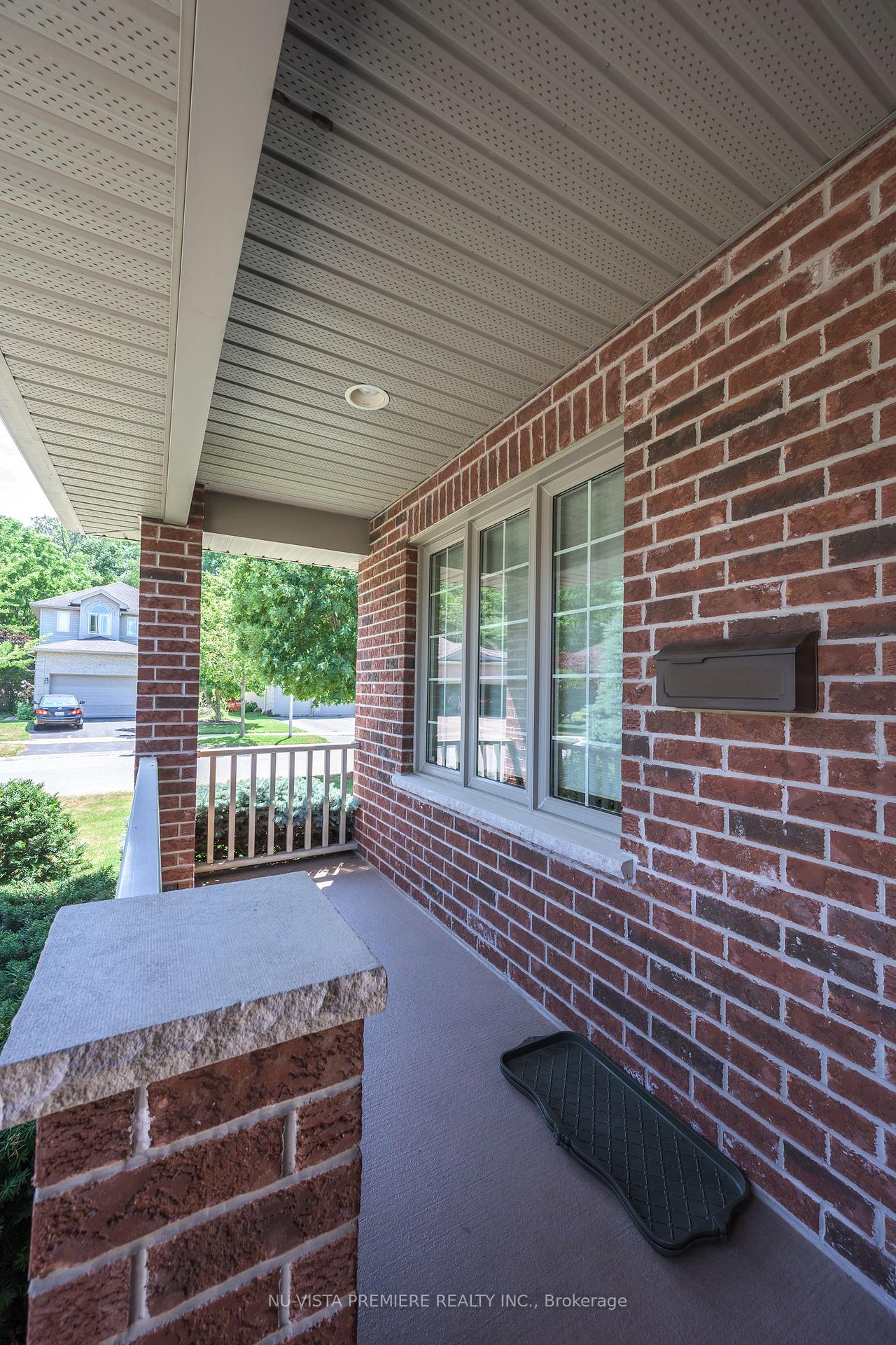 Photo 4 of 1616 Blackmaple Crescent, London, East A — HOMEH