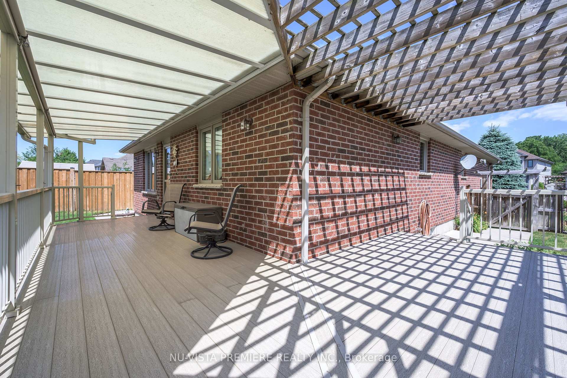 Photo 8 of 1616 Blackmaple Crescent, London, East A — HOMEH