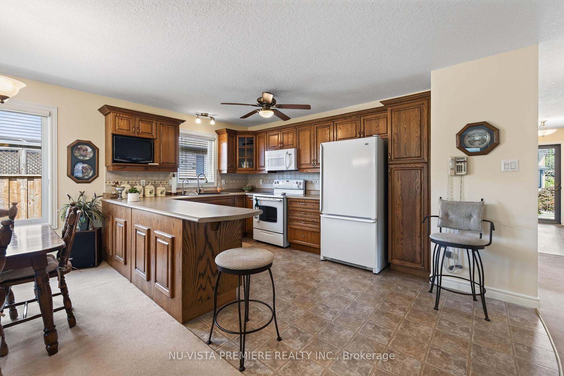 Photo 12 of 1616 Blackmaple Crescent, London, East A — HOMEH