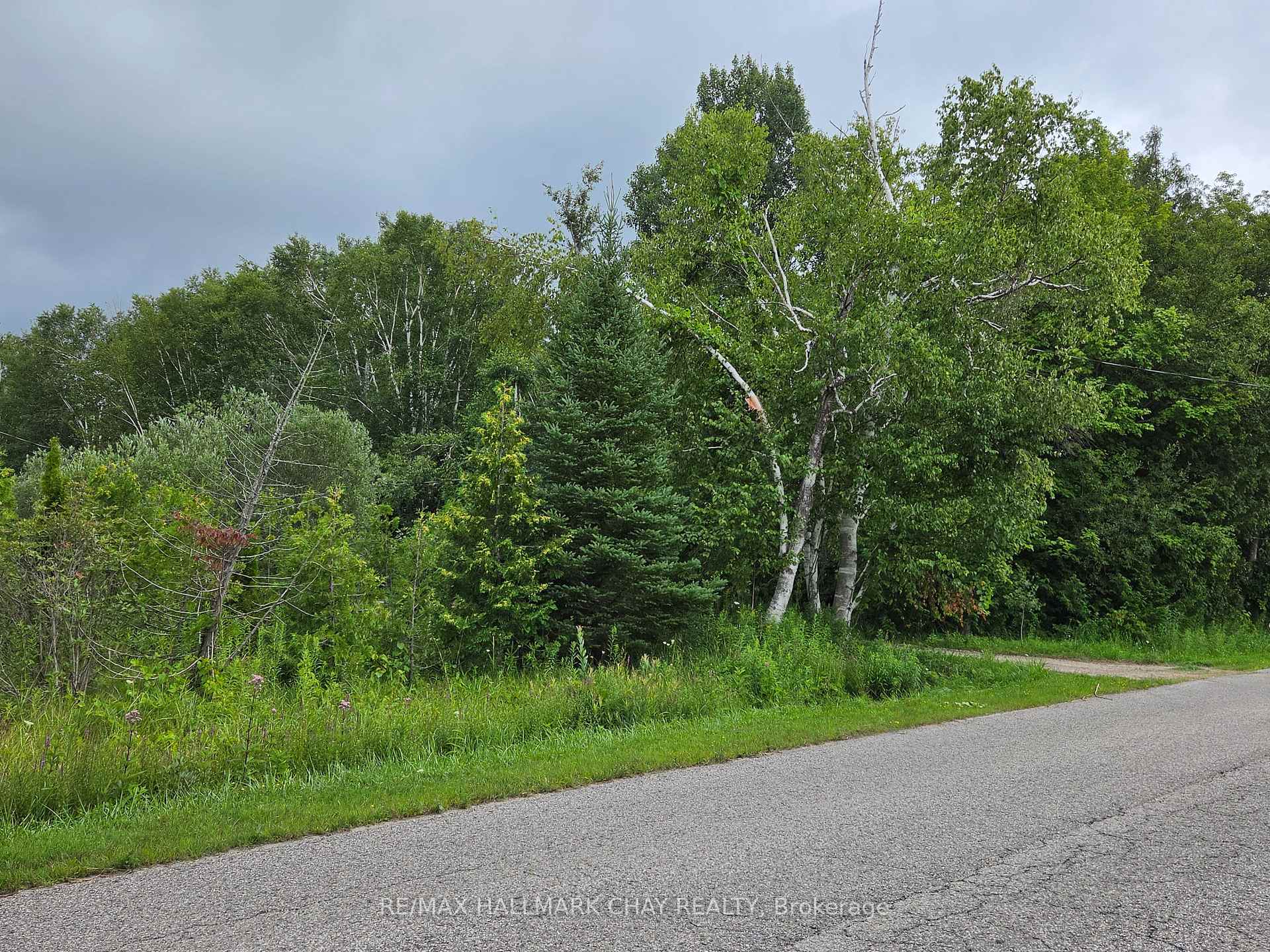 Photo 1 of 1017 Line 8 North, Oro-Medonte, Rural Oro-Medonte — HOMEH