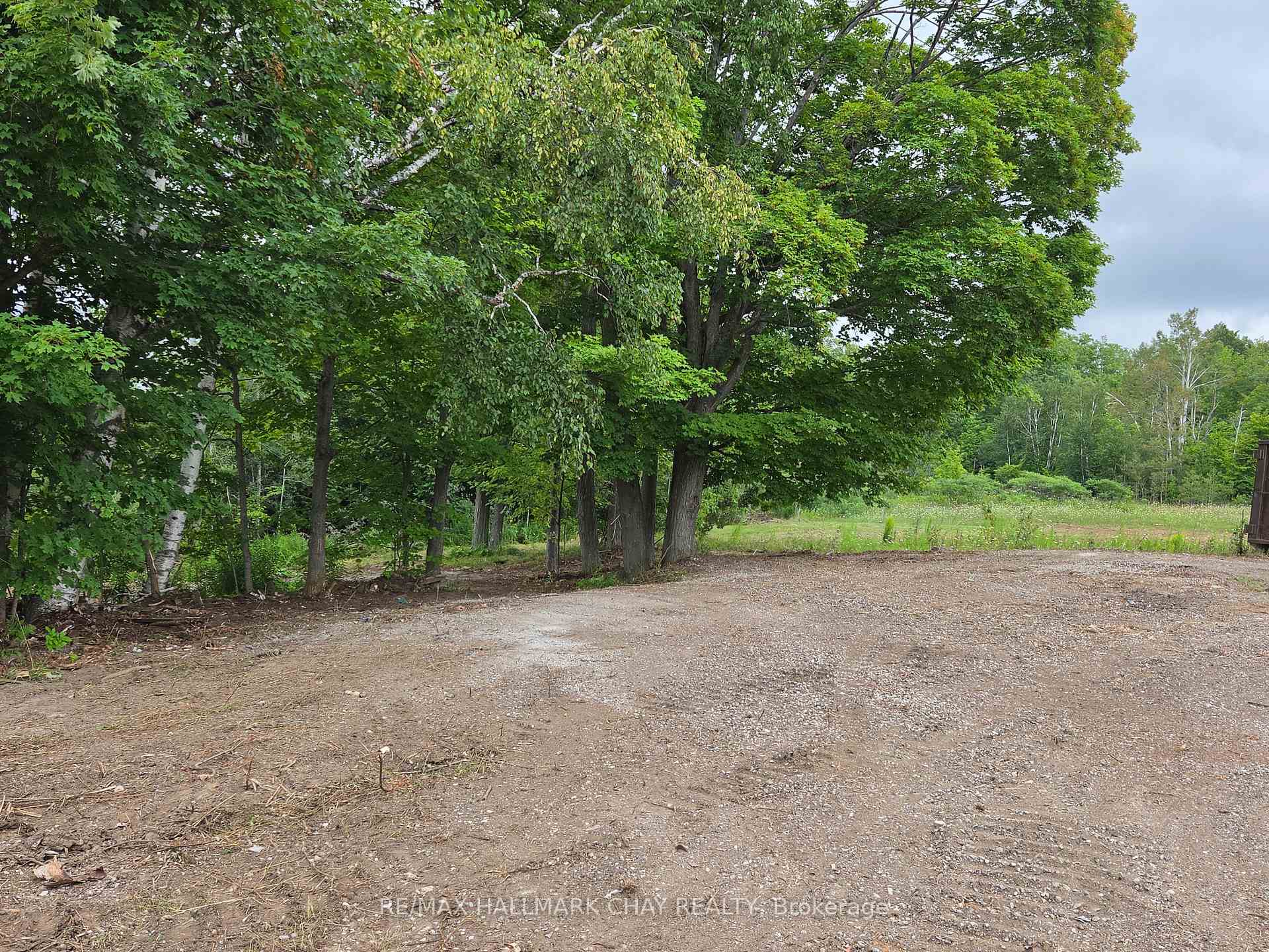 Photo 3 of 1017 Line 8 North, Oro-Medonte, Rural Oro-Medonte — HOMEH