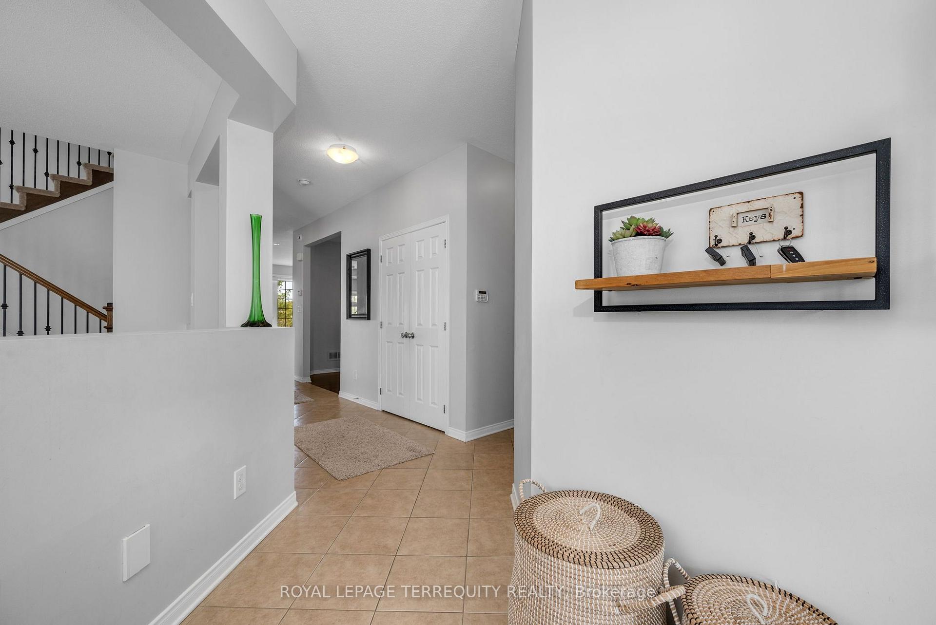 Photo 9 of 433 Callisto Way, Ottawa, Barrhaven - Stonebridge — HOMEH