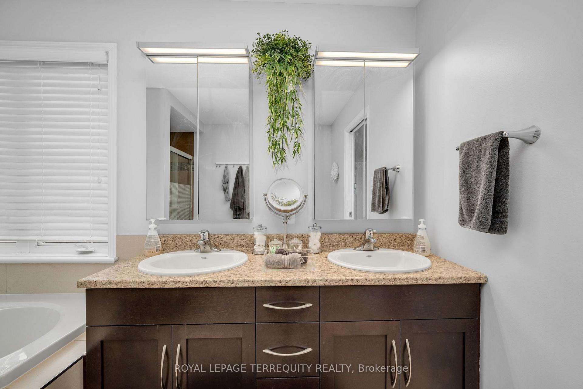 Photo 33 of 433 Callisto Way, Ottawa, Barrhaven - Stonebridge — HOMEH