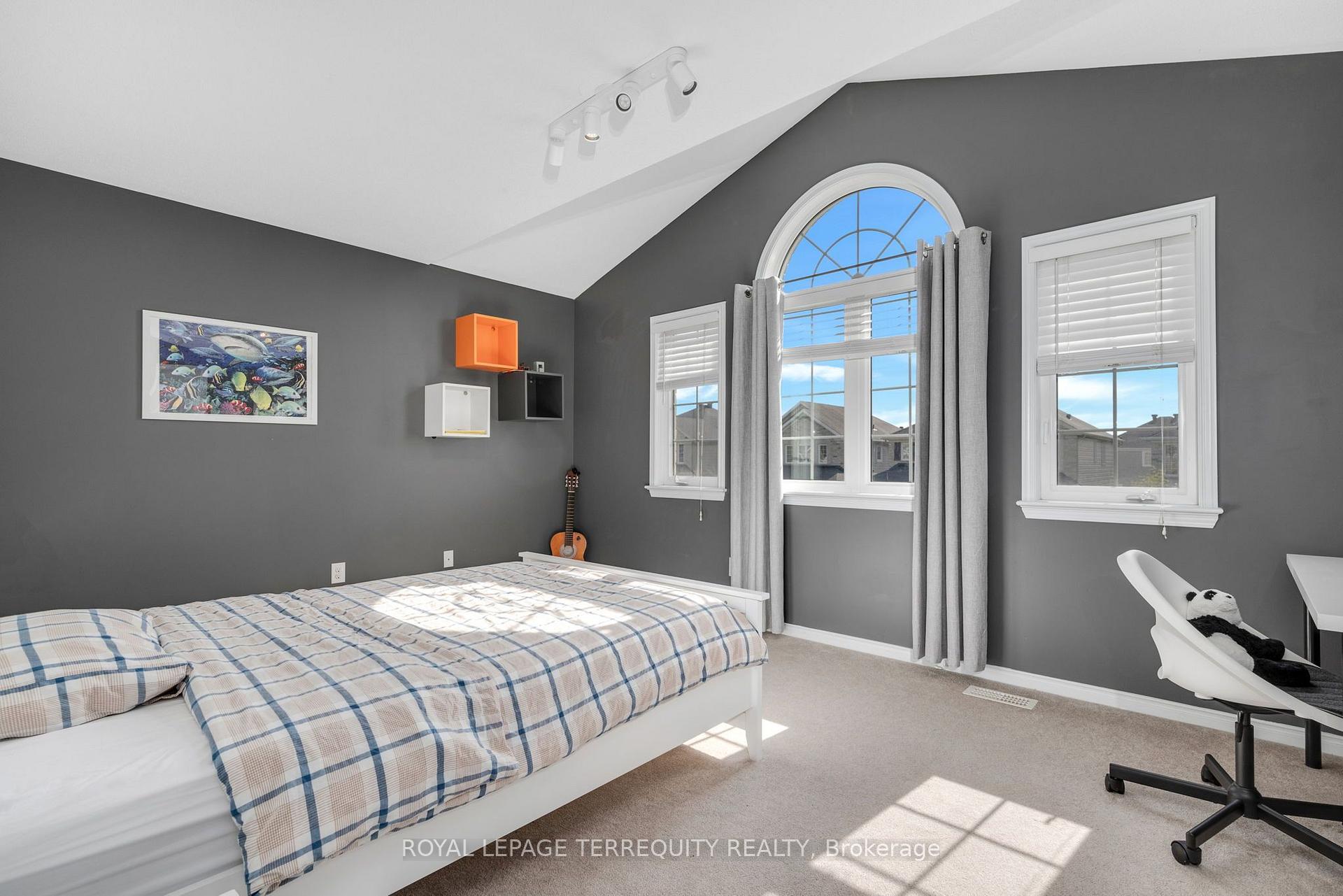 Photo 38 of 433 Callisto Way, Ottawa, Barrhaven - Stonebridge — HOMEH