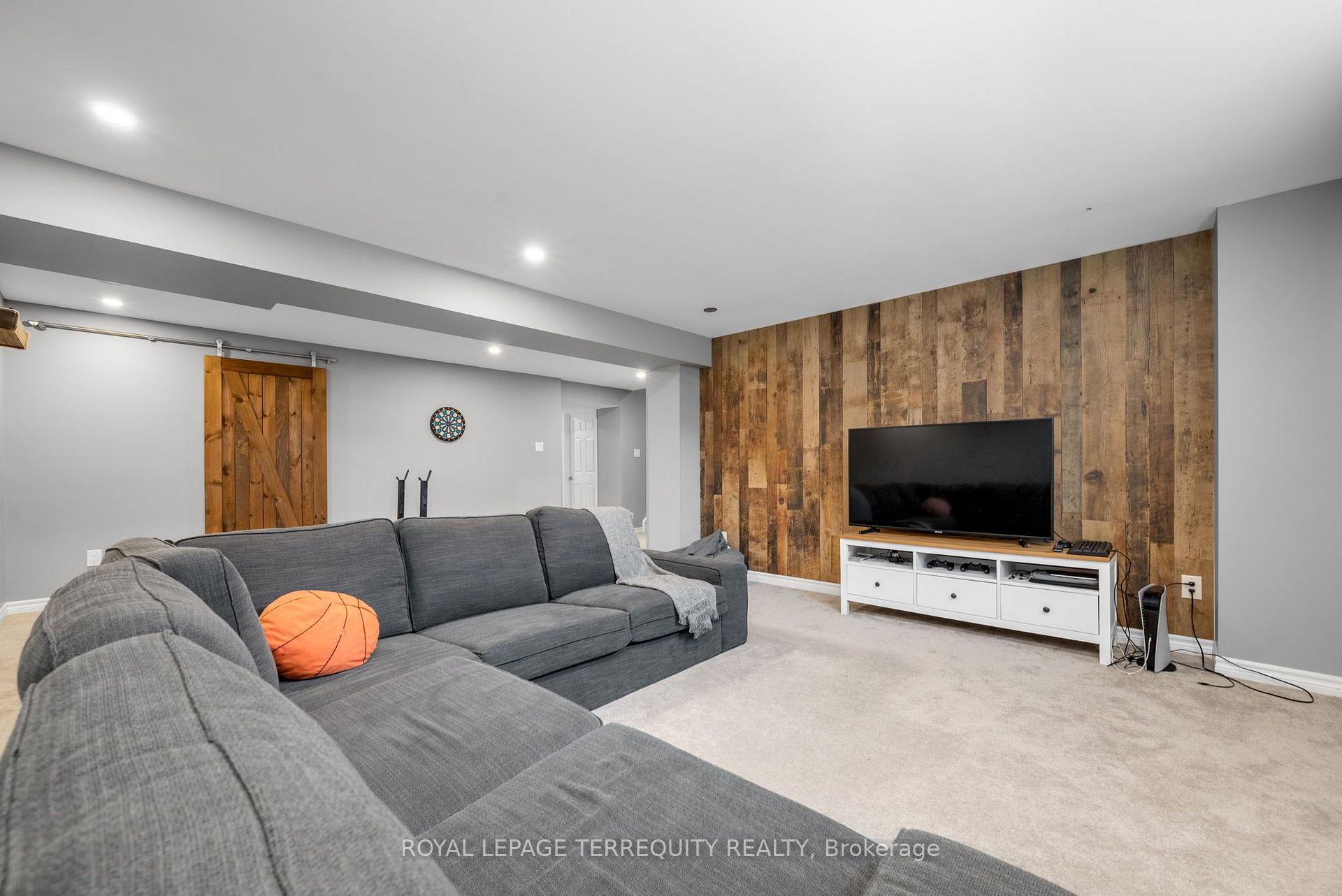 Photo 43 of 433 Callisto Way, Ottawa, Barrhaven - Stonebridge — HOMEH
