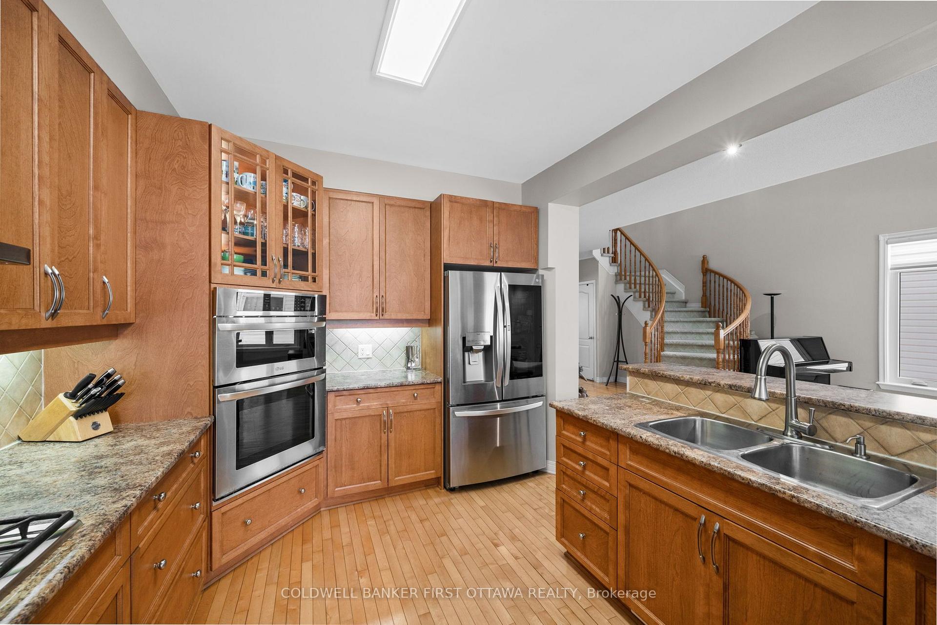 Photo 8 of 6A Rosetta Avenue, Ottawa, Barrhaven East — HOMEH