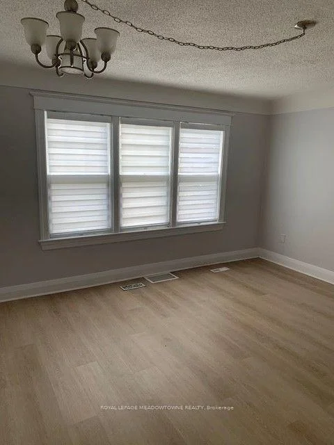 Photo 3 of Unit 1, 33 Senator Avenue, Hamilton, Stipley — HOMEH