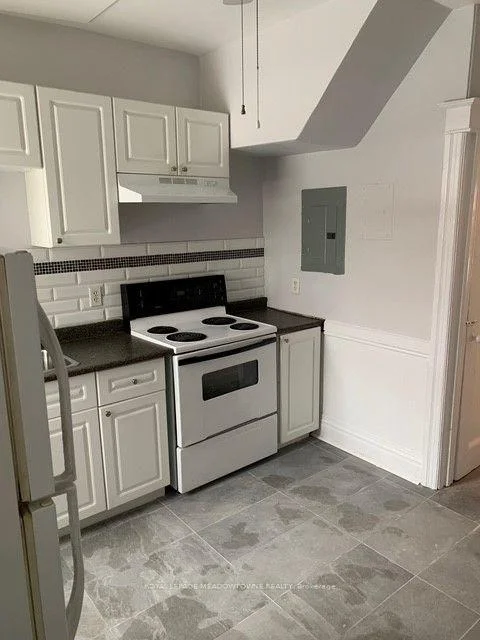 Photo 5 of Unit 1, 33 Senator Avenue, Hamilton, Stipley — HOMEH