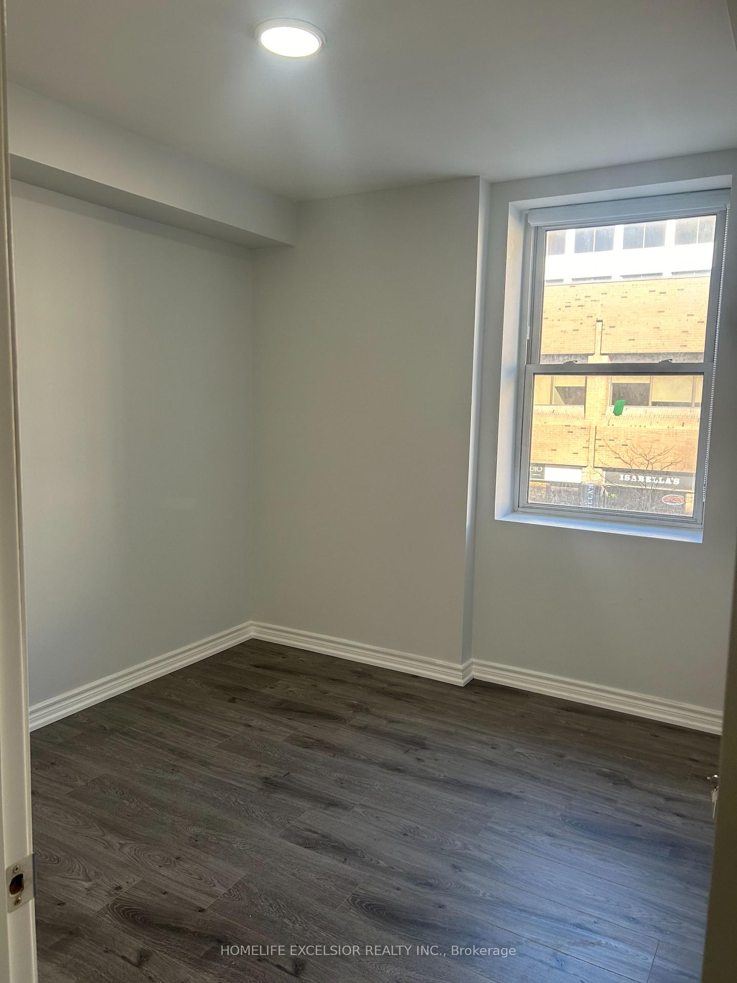 Photo 2 of Unit Unit 3, 3 Simcoe Street S, Oshawa, Central — HOMEH