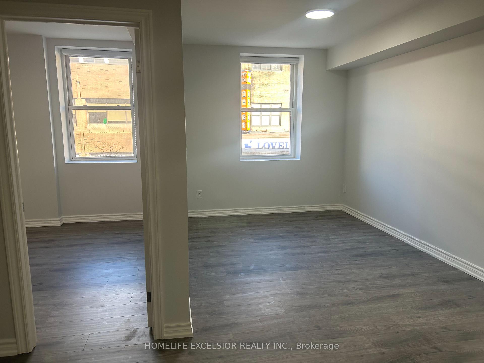 Photo 4 of Unit Unit 3, 3 Simcoe Street S, Oshawa, Central — HOMEH