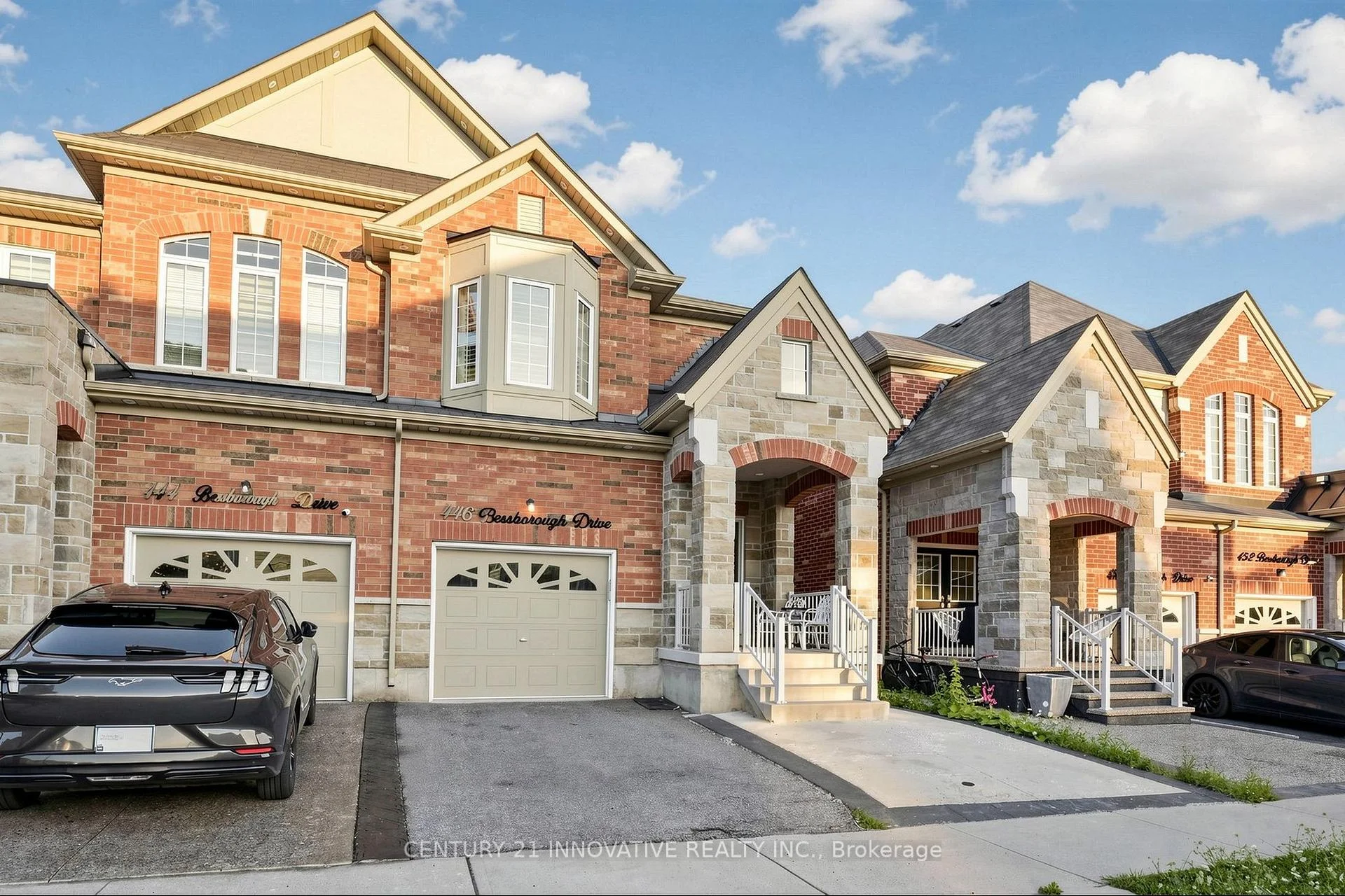 Photo 2 of 446 Bessborough Drive, Milton, Harrison — HOMEH