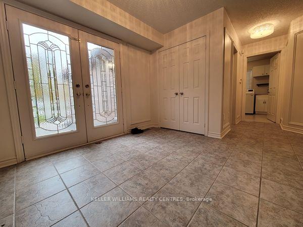 Photo 3 of 19 Northview Crescent, Barrie, Northwest — HOMEH