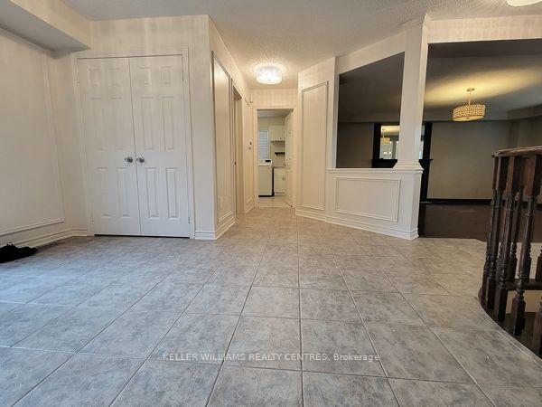 Photo 4 of 19 Northview Crescent, Barrie, Northwest — HOMEH