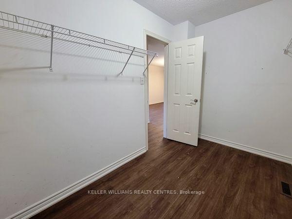 Photo 23 of 19 Northview Crescent, Barrie, Northwest — HOMEH