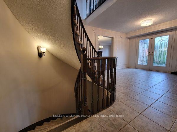 Photo 30 of 19 Northview Crescent, Barrie, Northwest — HOMEH