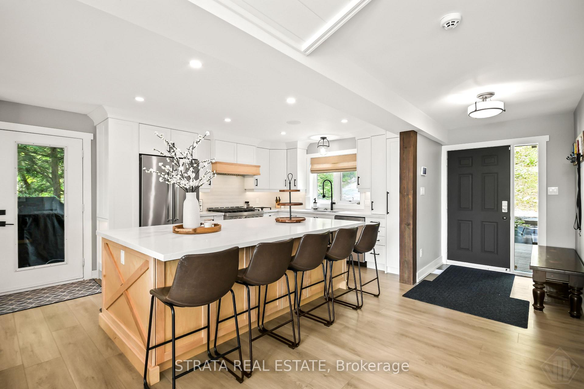 Photo 4 of 1003 Calgary Drive, Dysart et al, Havelock — HOMEH