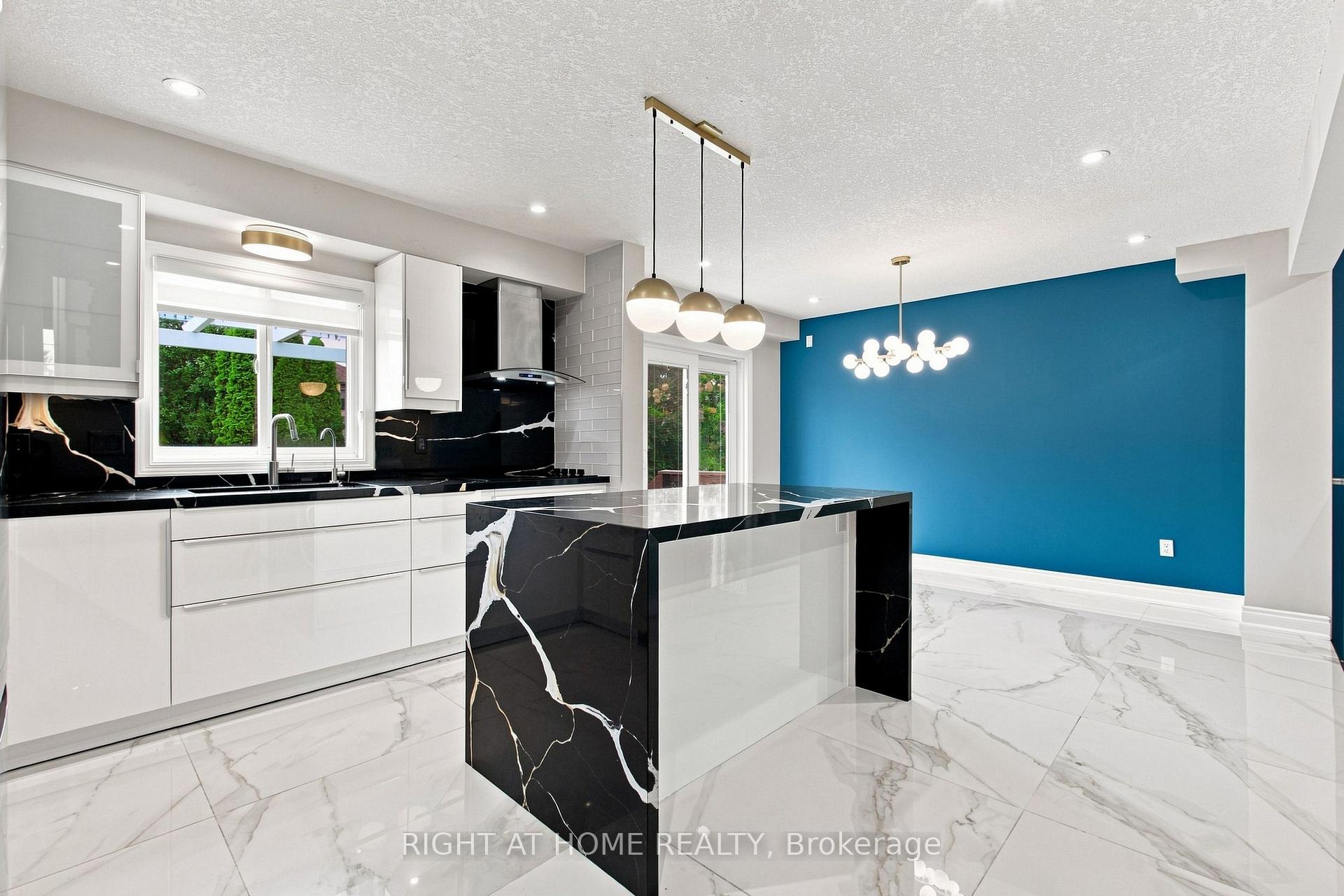 Photo 11 of 187 Clairfields Drive E, Guelph, Pineridge/Westminster Woods — HOMEH