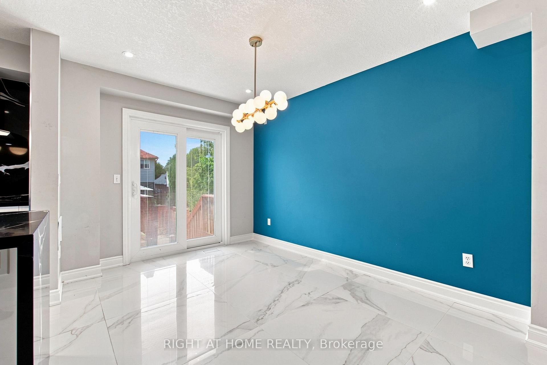Photo 12 of 187 Clairfields Drive E, Guelph, Pineridge/Westminster Woods — HOMEH