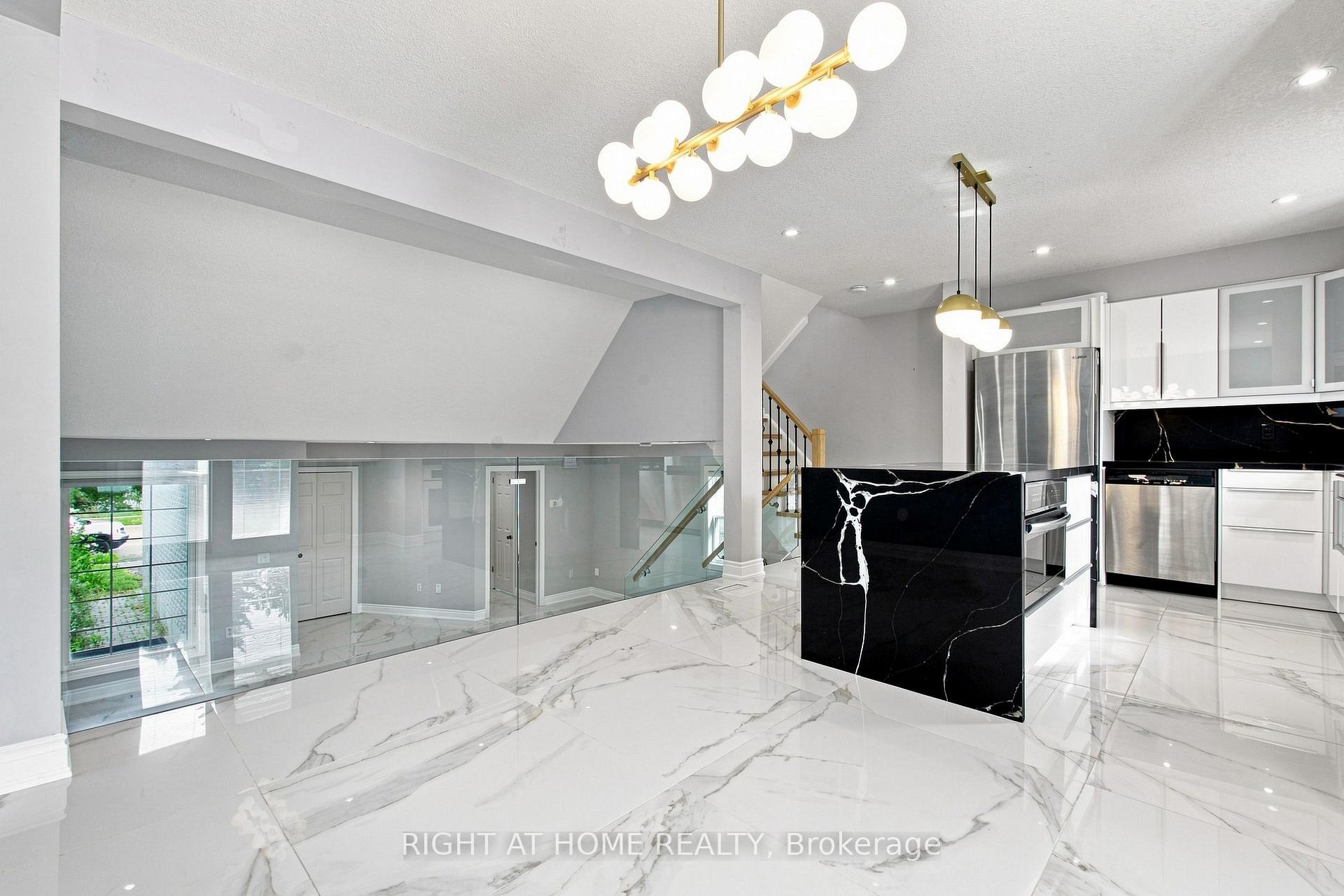 Photo 13 of 187 Clairfields Drive E, Guelph, Pineridge/Westminster Woods — HOMEH