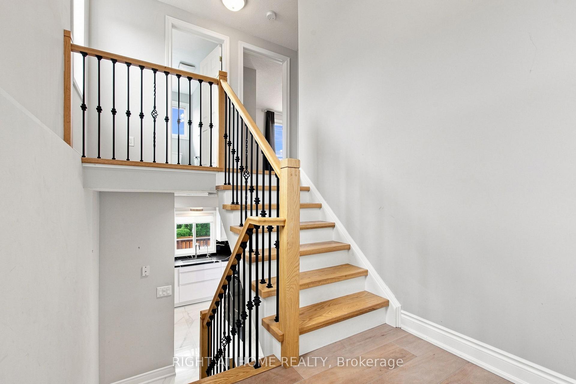 Photo 15 of 187 Clairfields Drive E, Guelph, Pineridge/Westminster Woods — HOMEH