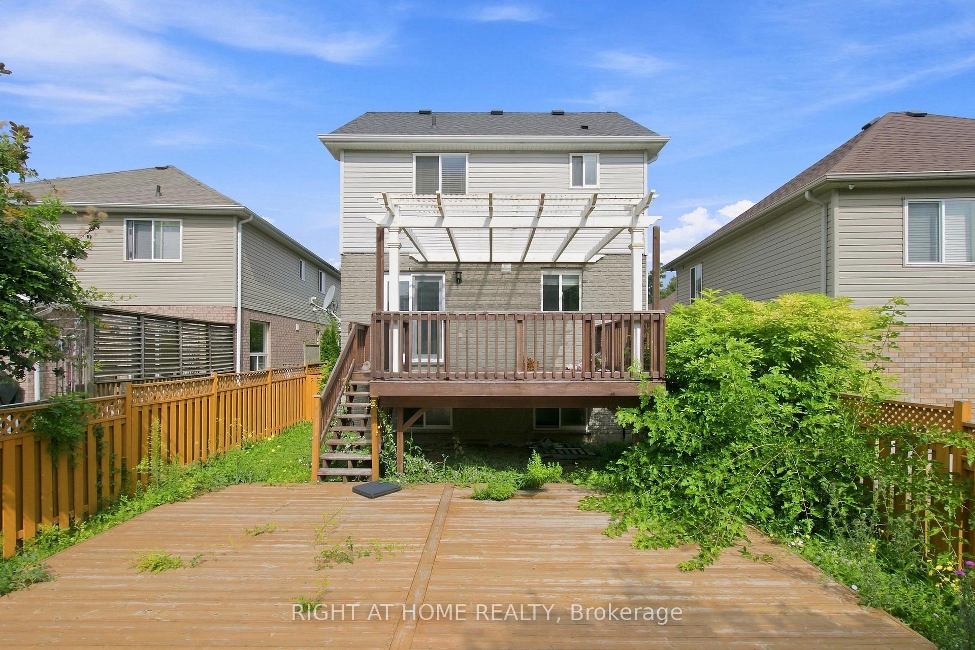 Photo 25 of 187 Clairfields Drive E, Guelph, Pineridge/Westminster Woods — HOMEH