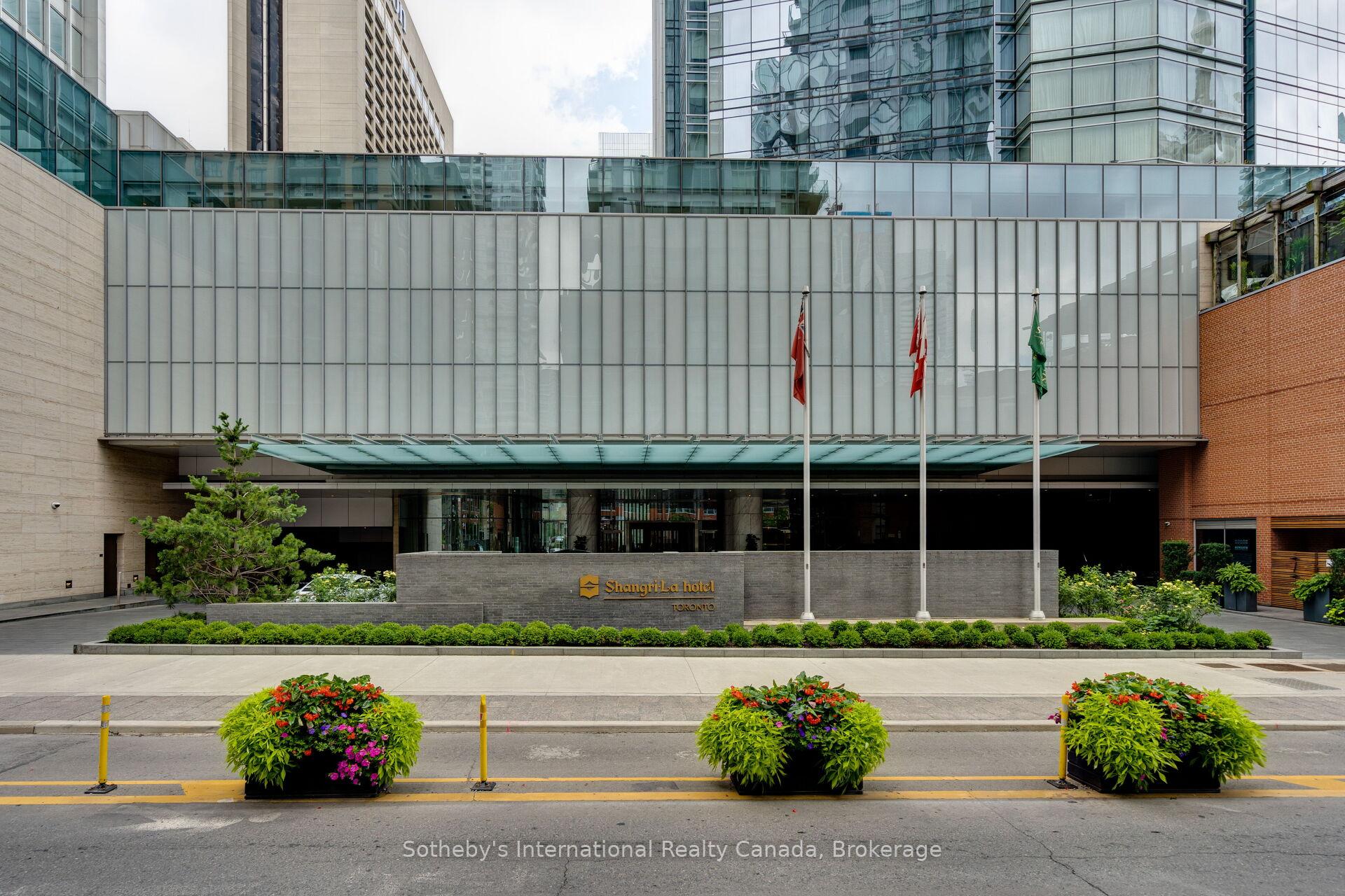 Photo 11 of Unit 2802, 180 University Avenue, Toronto, Bay Street Corridor — HOMEH
