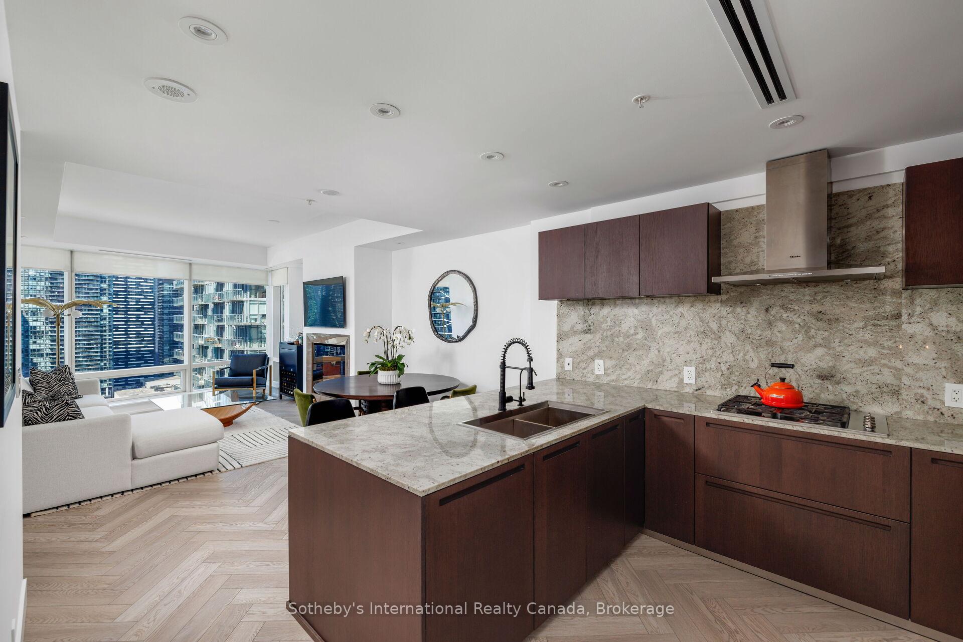 Photo 16 of Unit 2802, 180 University Avenue, Toronto, Bay Street Corridor — HOMEH