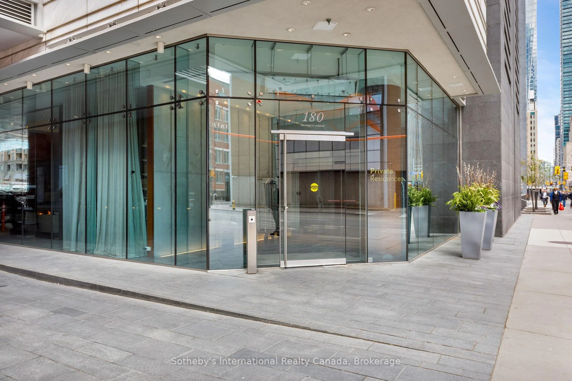 Photo 6 of Unit 2802, 180 University Avenue, Toronto, Bay Street Corridor — HOMEH