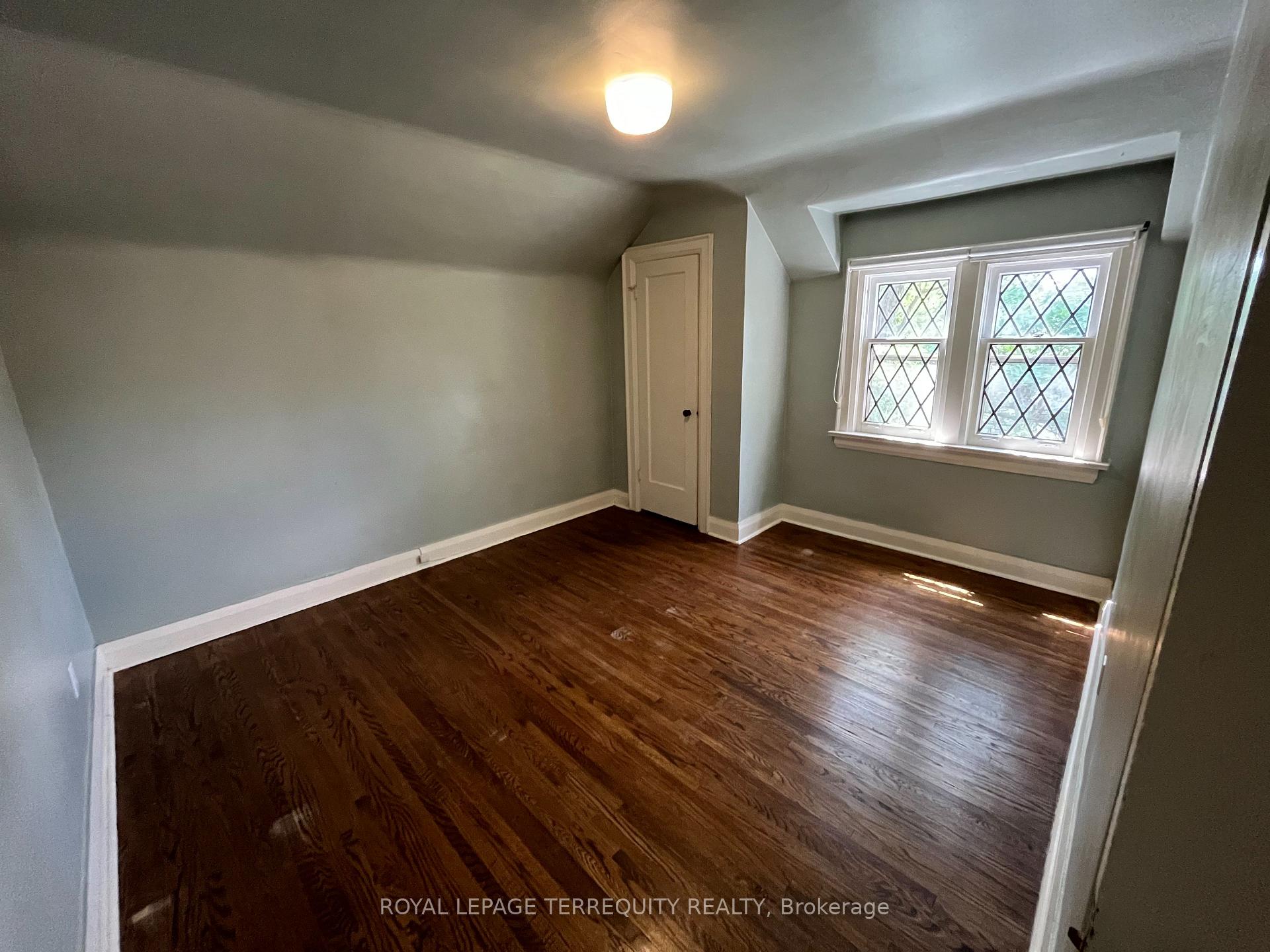 Photo 14 of 25 Halford Avenue, Toronto, Lambton Baby Point — HOMEH