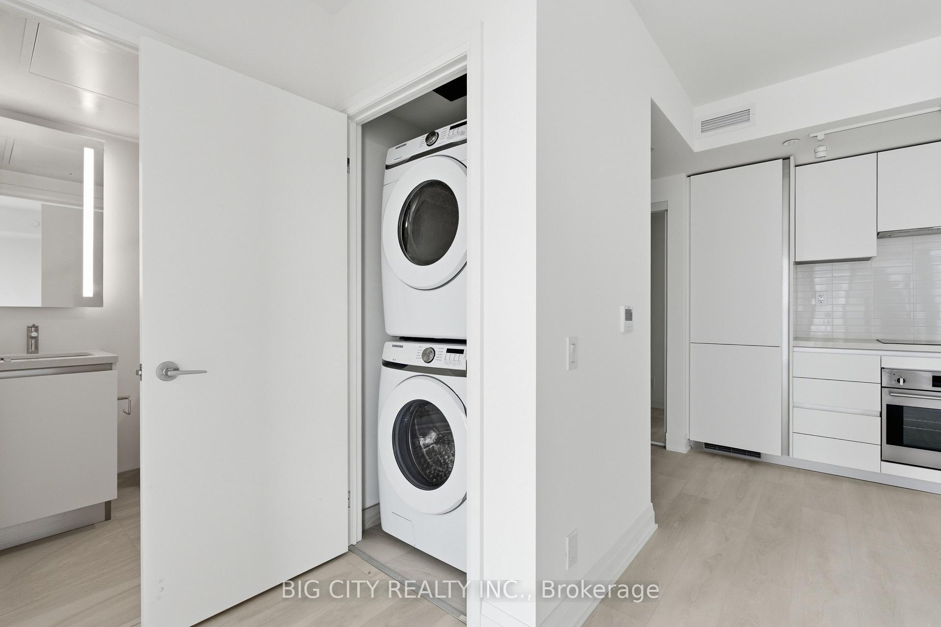Photo 13 of Unit 1206, 25 Frederick Todd Way, Toronto, Thorncliffe Park — HOMEH