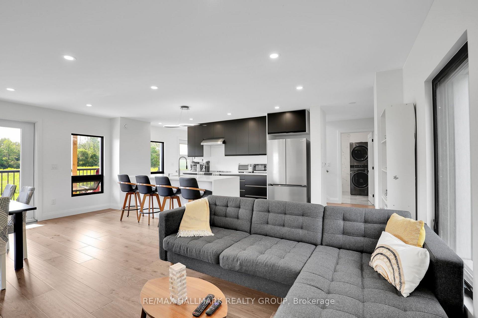 Photo 8 of 165 Knapp Street, Rideau Lakes, Rideau Lakes (South Crosby) Twp — HOMEH