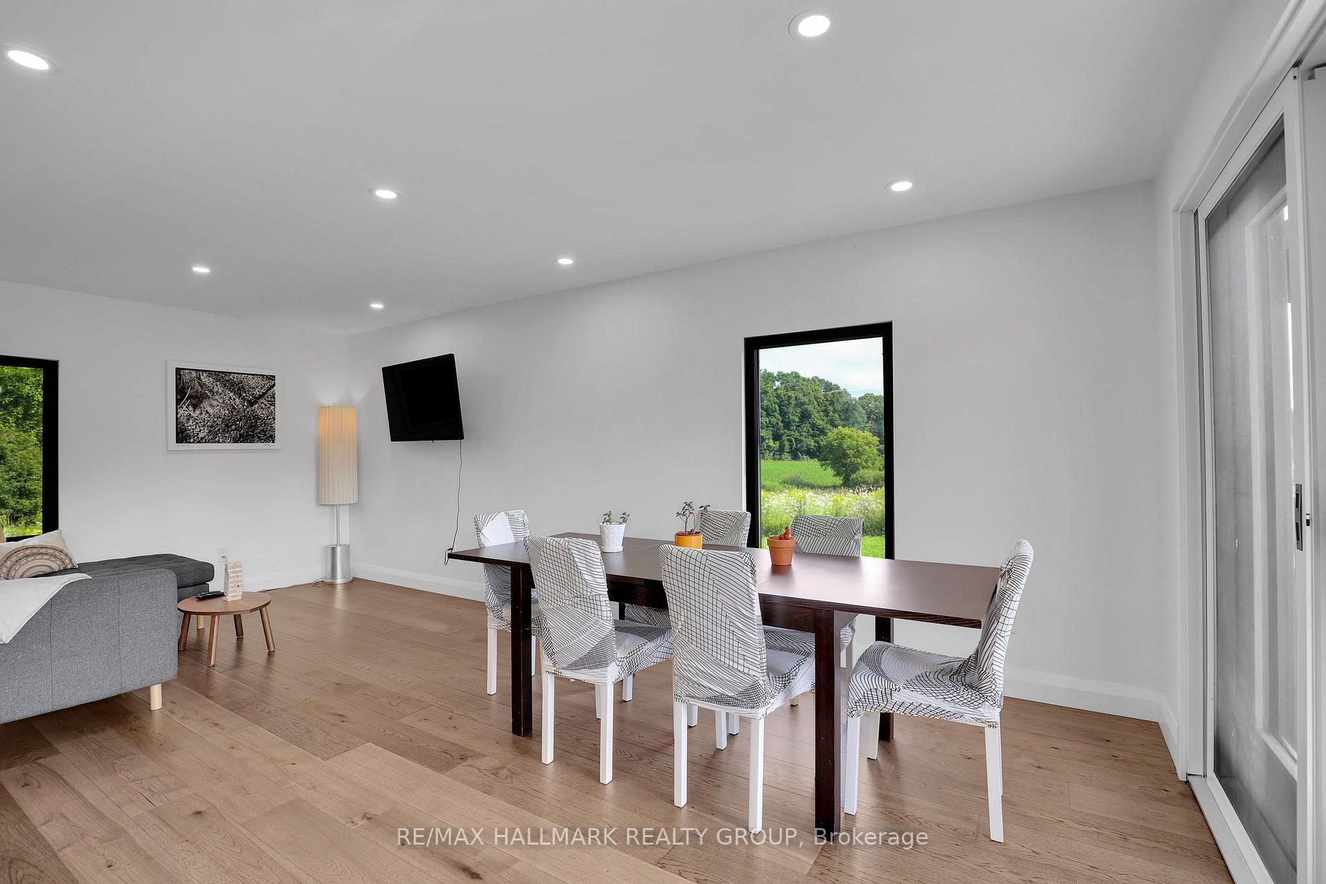 Photo 16 of 165 Knapp Street, Rideau Lakes, Rideau Lakes (South Crosby) Twp — HOMEH