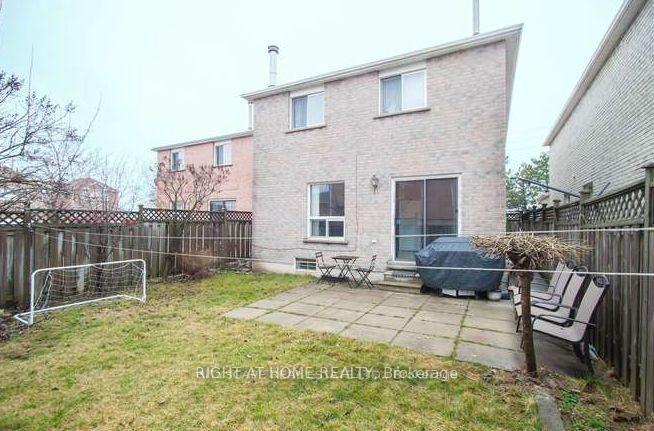 Photo 6 of Unit Lower, 56 Stanwell Drive, Brampton, Heart Lake West — HOMEH
