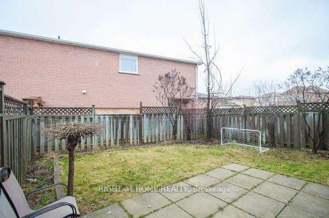 Photo 7 of Unit Lower, 56 Stanwell Drive, Brampton, Heart Lake West — HOMEH
