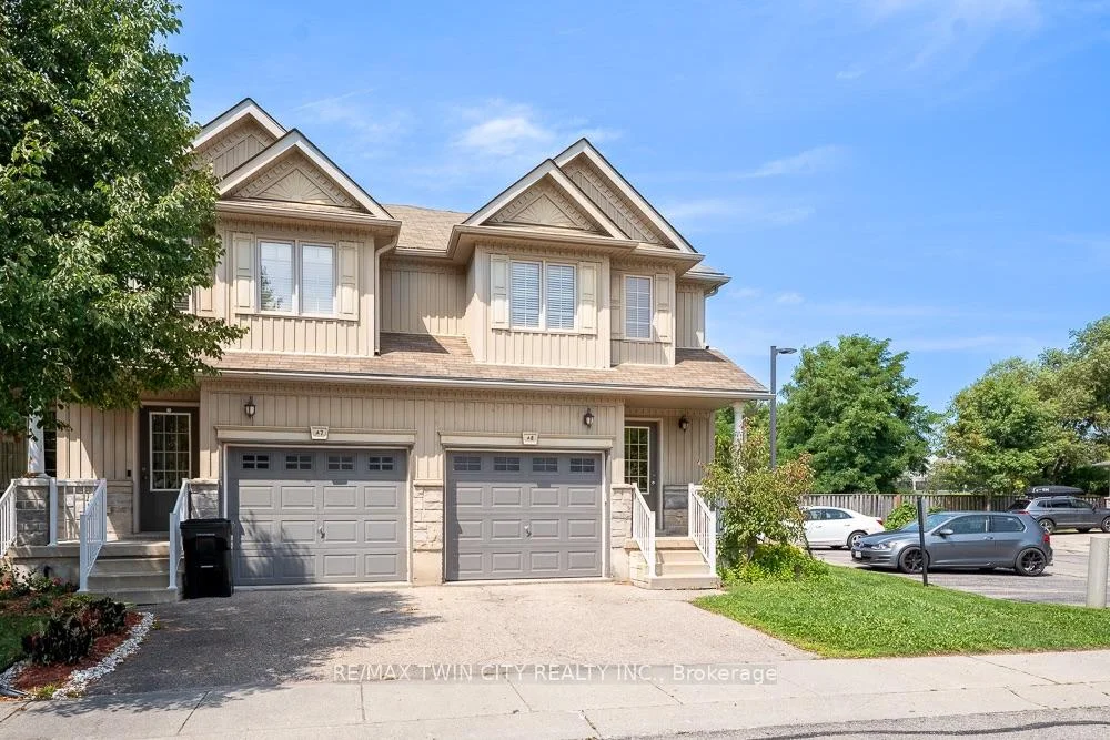 Photo 9 of Unit A8, 20 David Bergey Drive, Kitchener, Larentian West — HOMEH