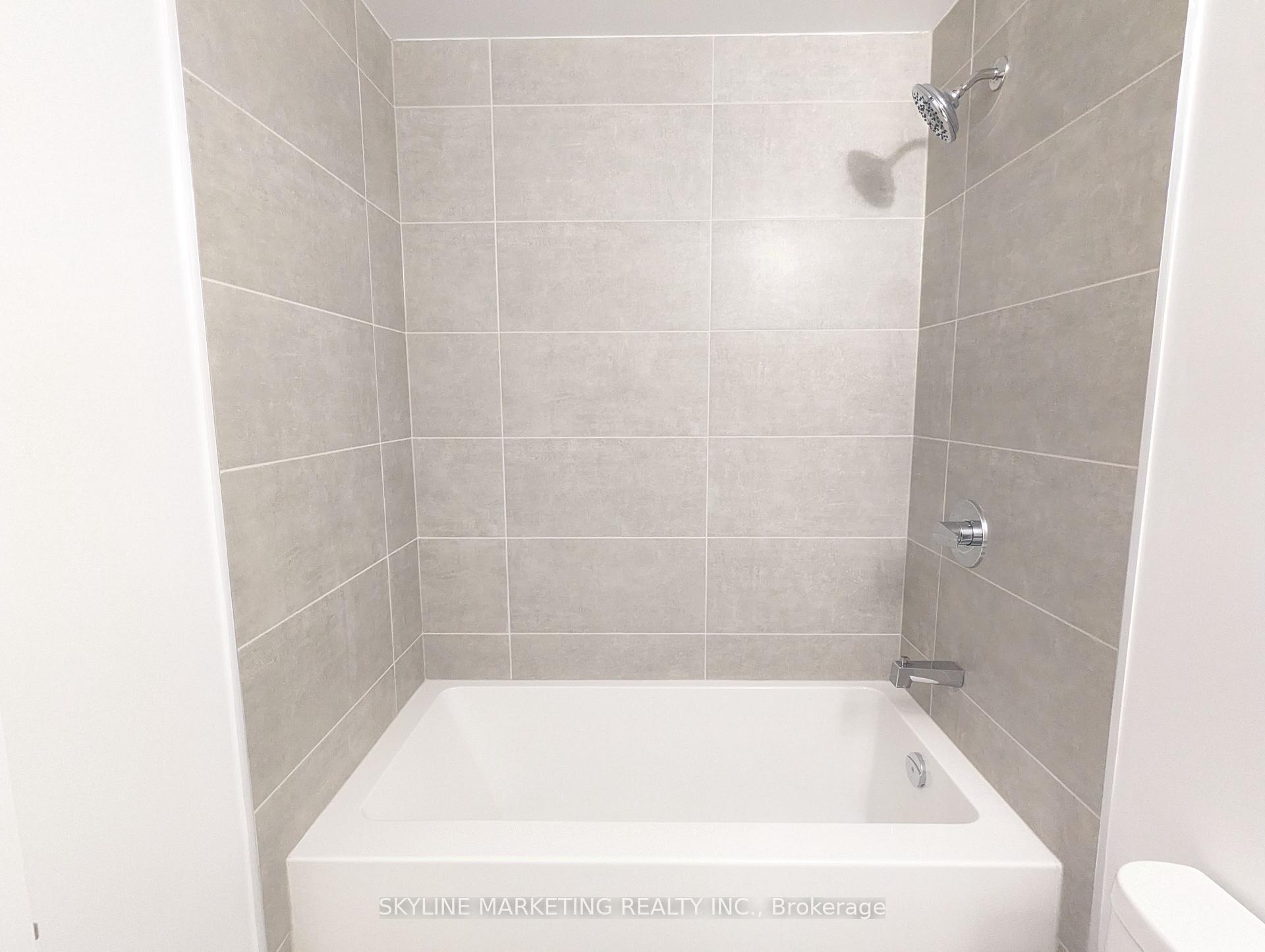 Photo 7 of Unit 525, 2450 Old Bronte Road, Oakville, Westmount — HOMEH