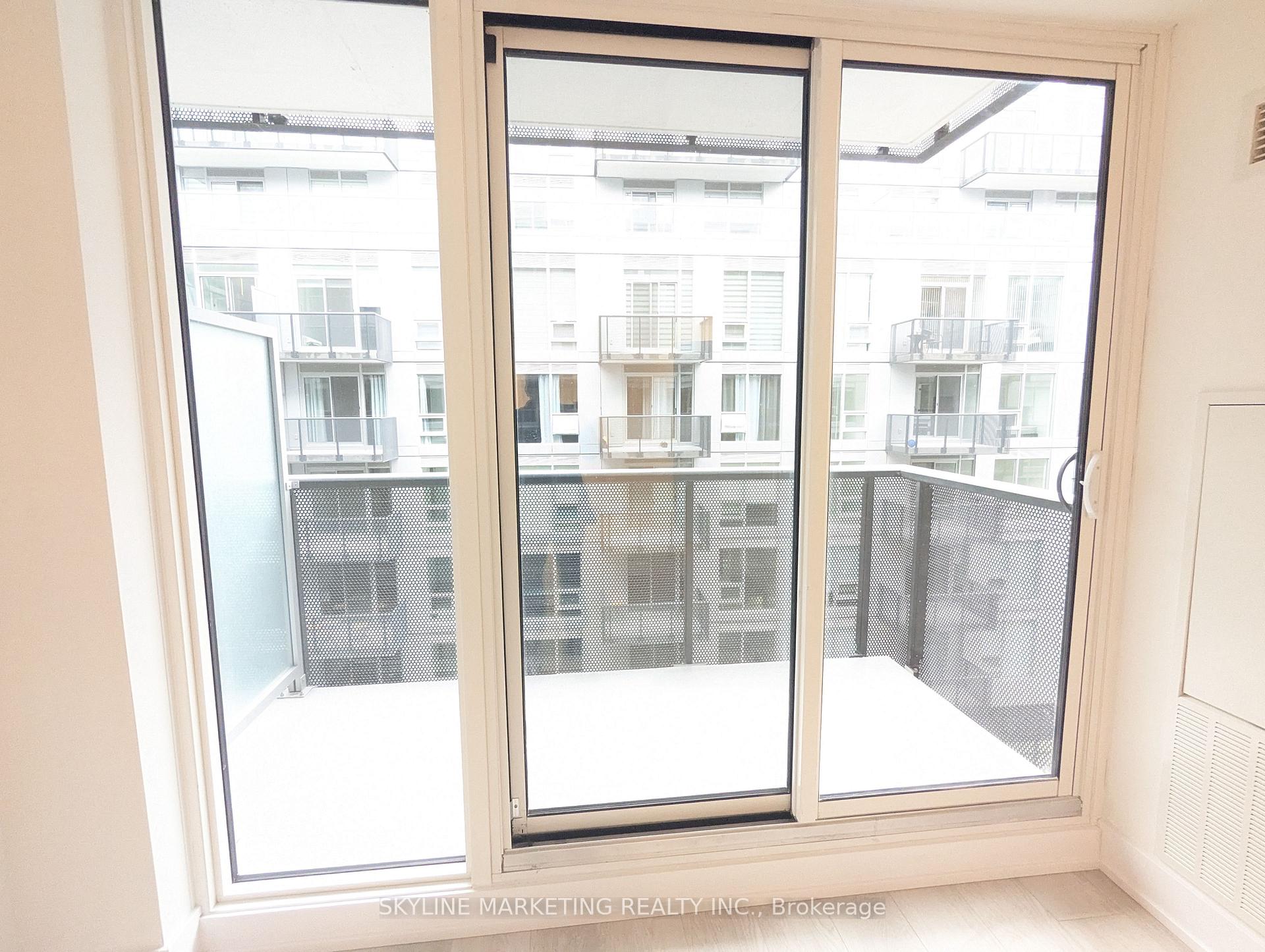 Photo 8 of Unit 525, 2450 Old Bronte Road, Oakville, Westmount — HOMEH