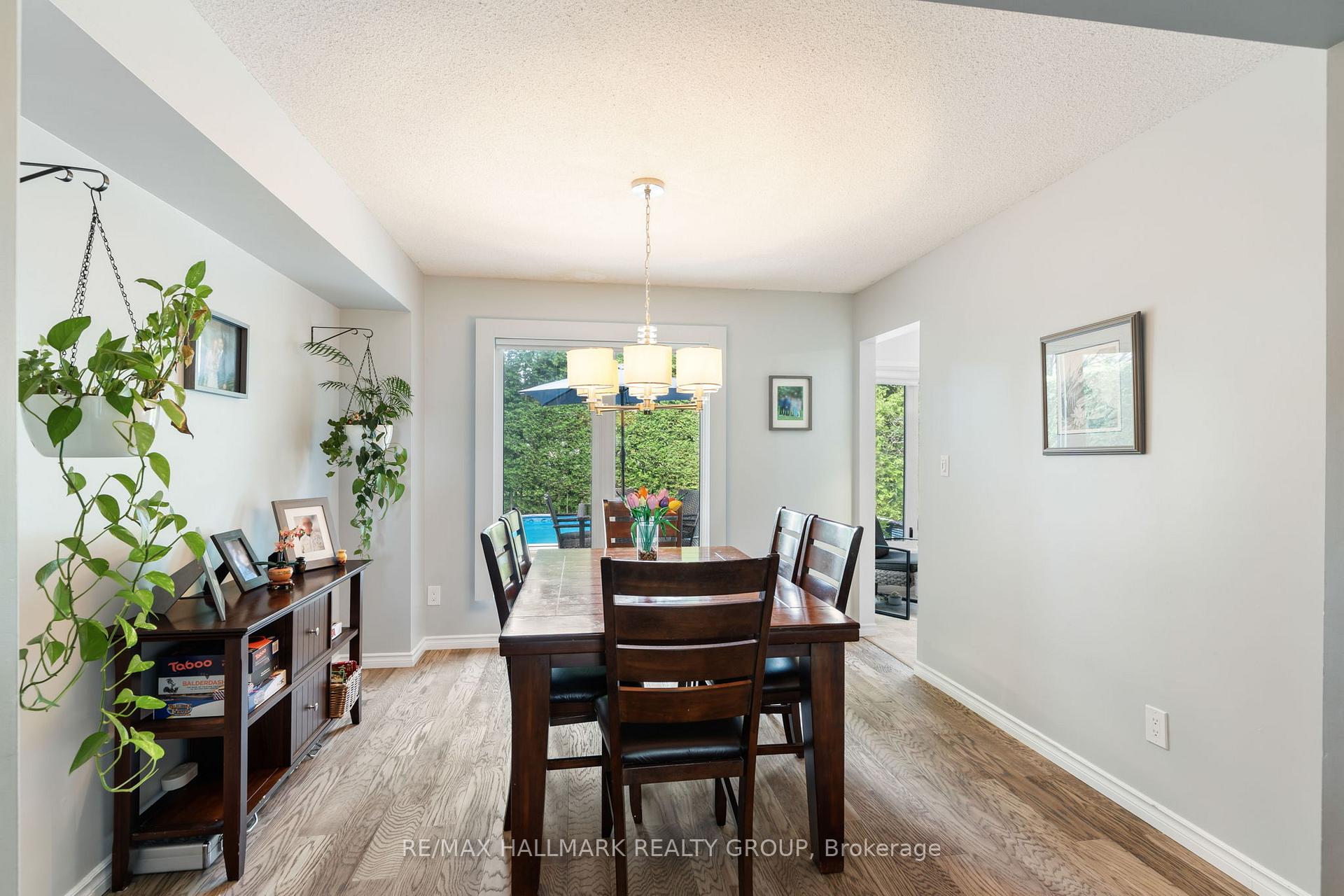 Photo 7 of 222 Colonel Douglas Crescent, Brockville, Brockville — HOMEH