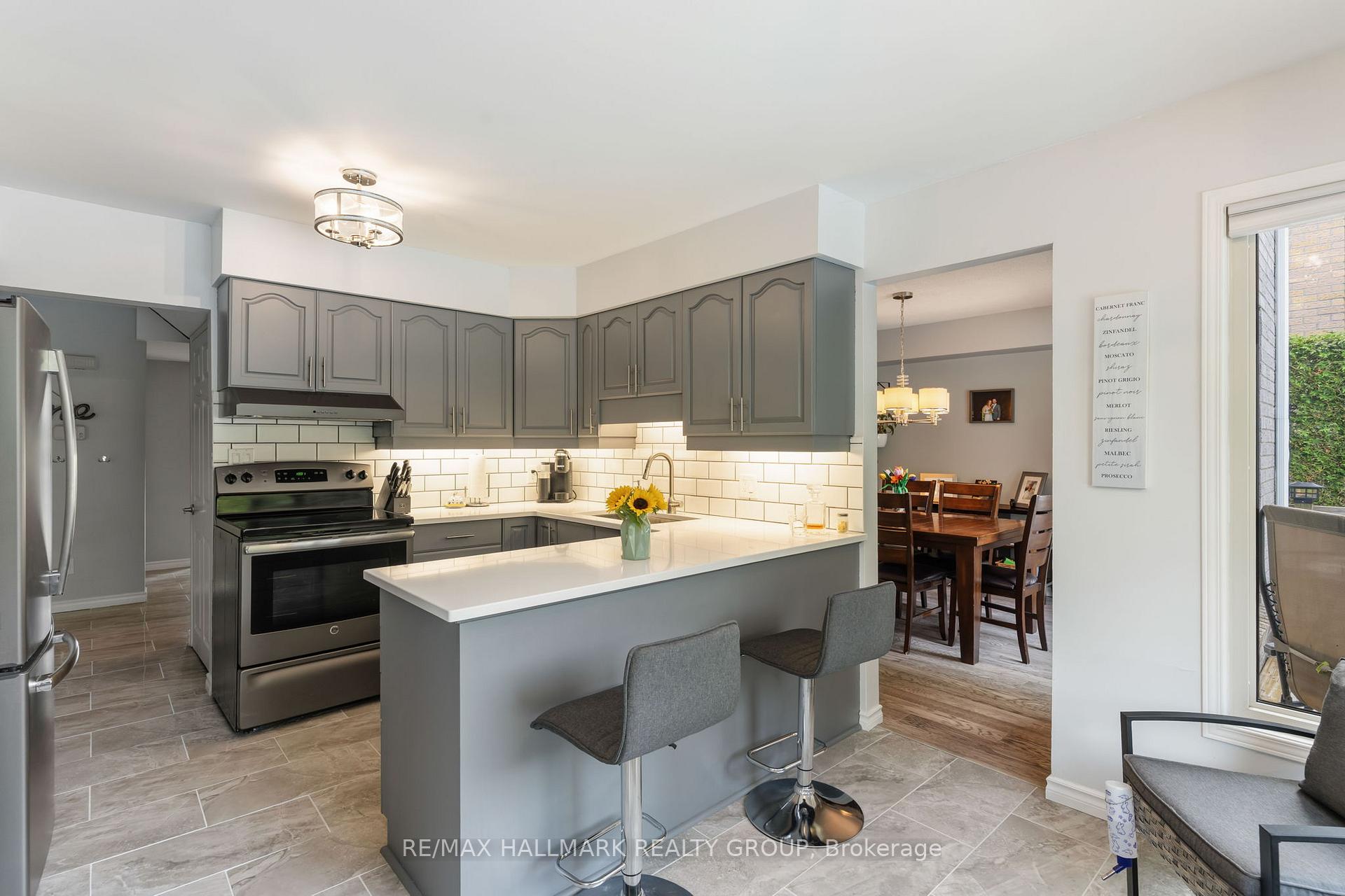 Photo 9 of 222 Colonel Douglas Crescent, Brockville, Brockville — HOMEH