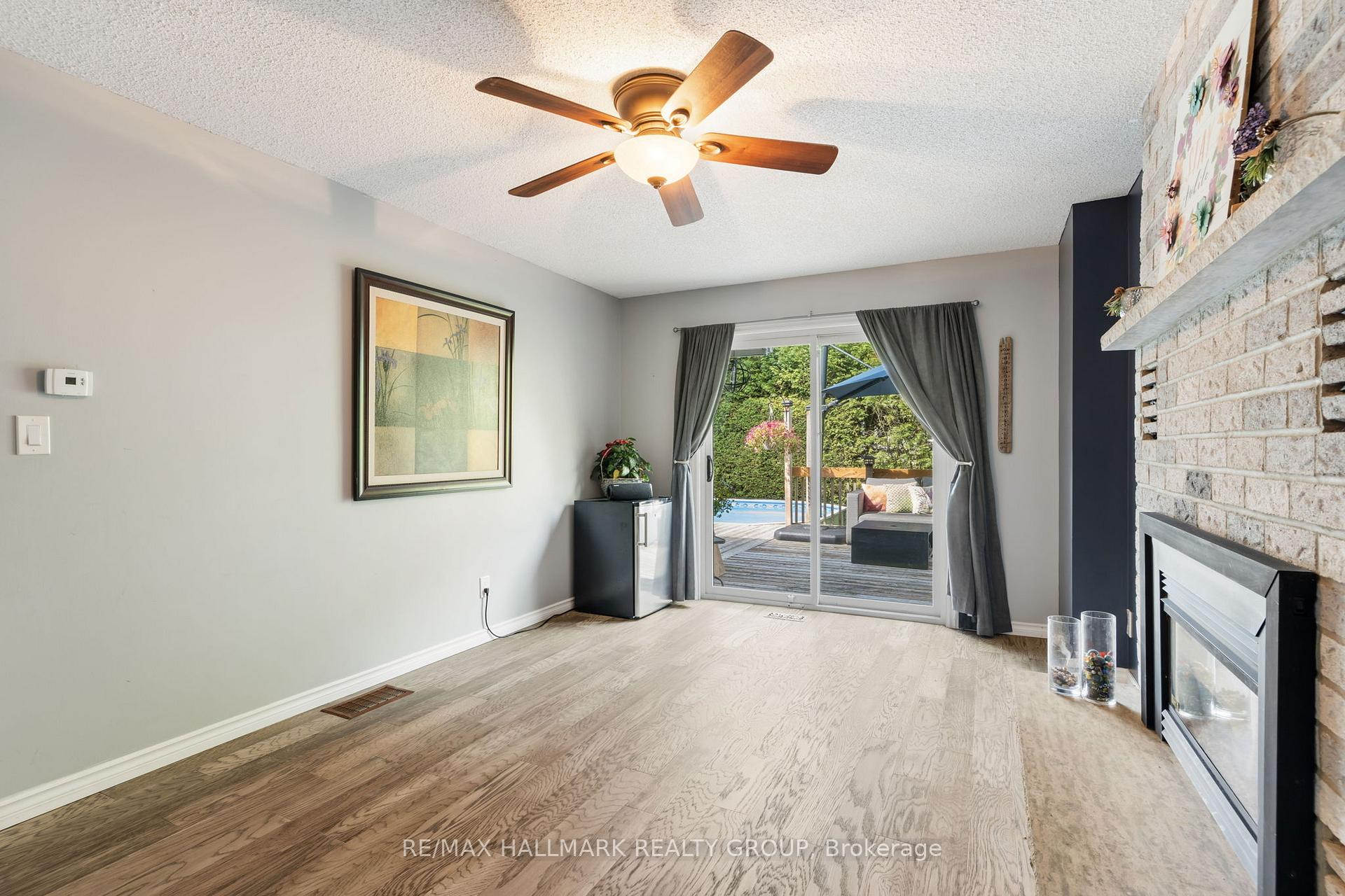 Photo 19 of 222 Colonel Douglas Crescent, Brockville, Brockville — HOMEH