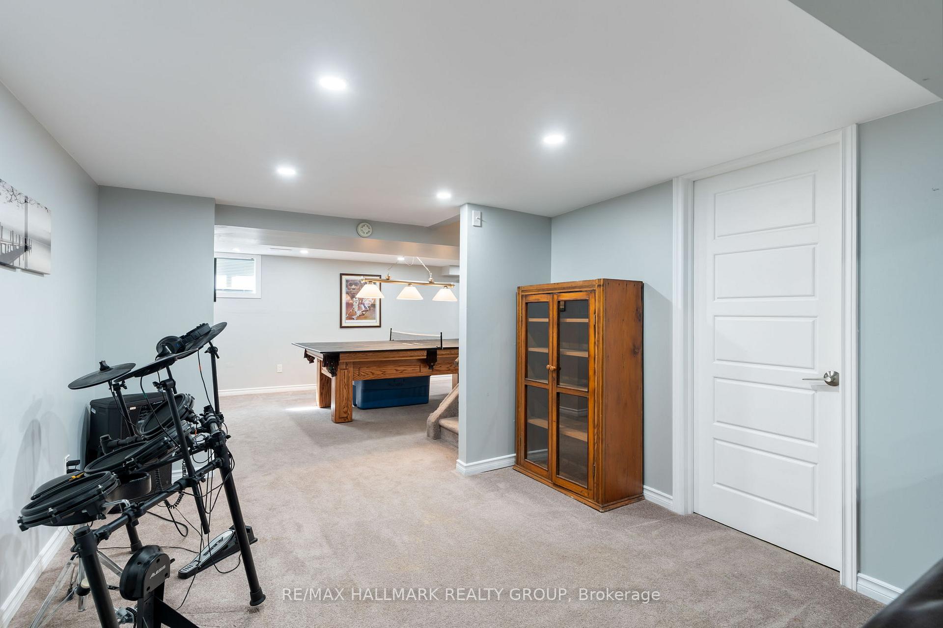 Photo 33 of 222 Colonel Douglas Crescent, Brockville, Brockville — HOMEH